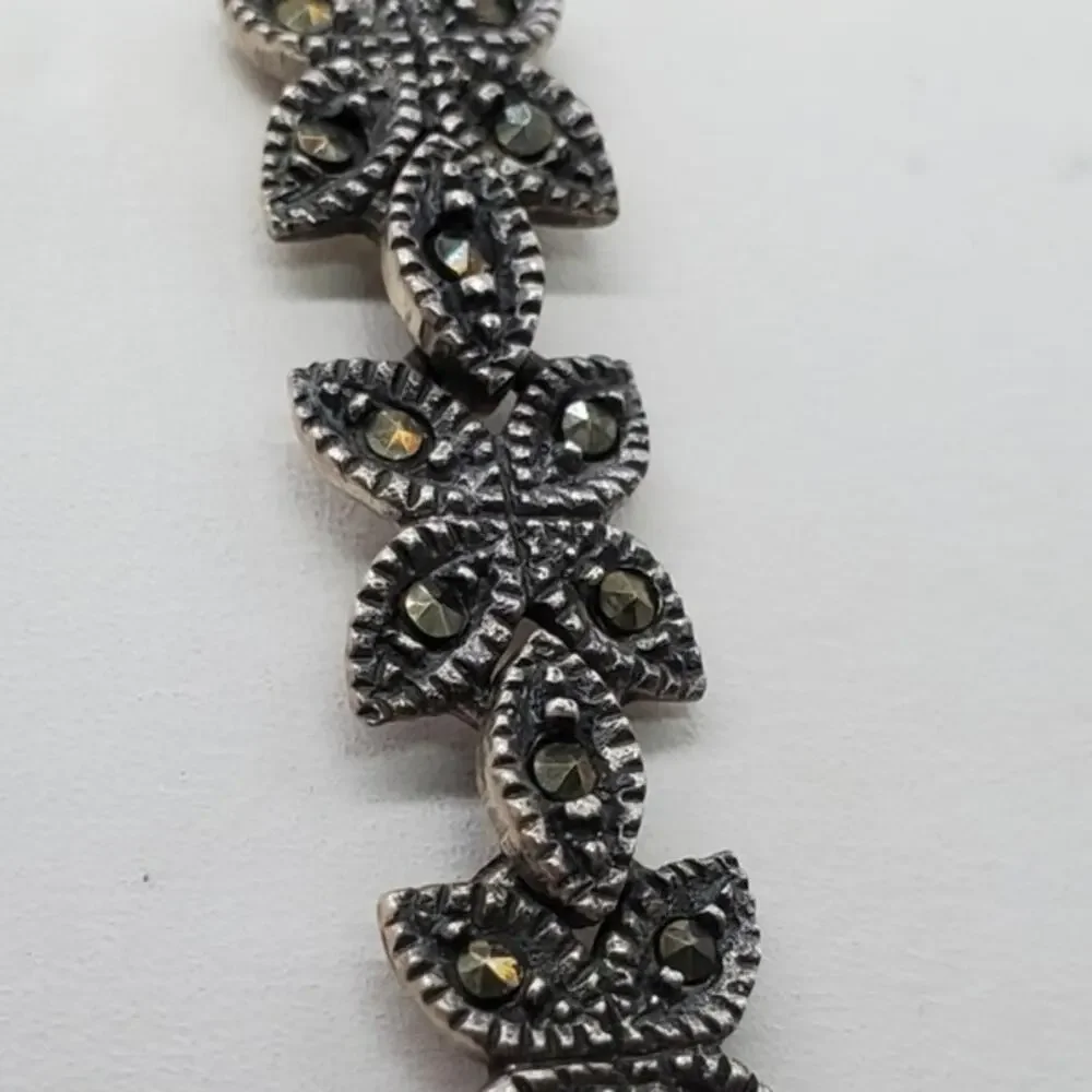 A Signed Sterling Silver Marcasite Leaf Design Tennis Floral Link Bracelet‎ 7.5”